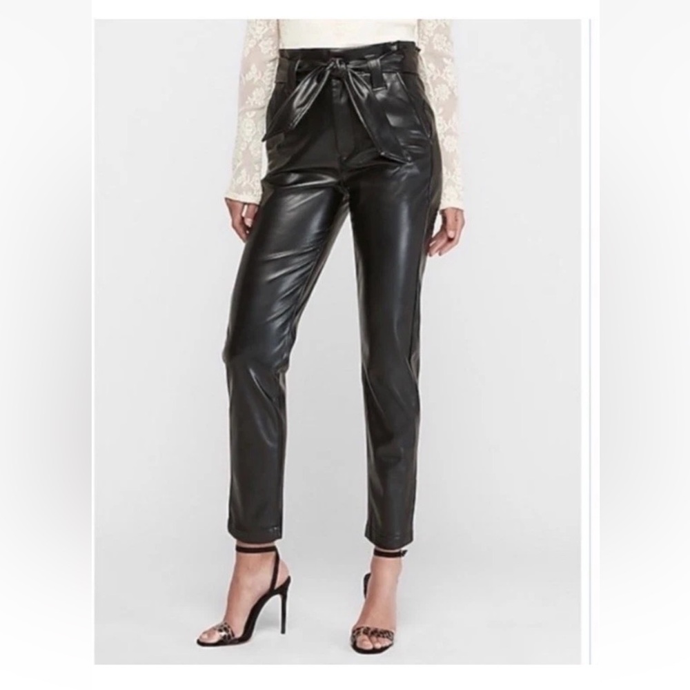 Express Black Ankle High Rise Faux Leather Paper bag Pants Sz 6